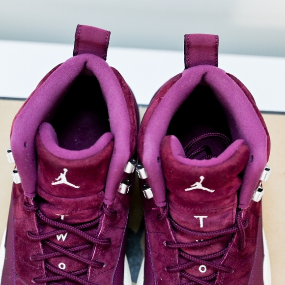 Jordan retro 12 Bordeaux size 9 (size 10.5W) - Picture 4 of 11